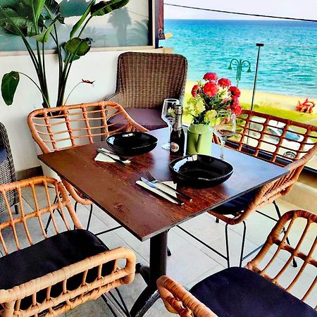 Lux Suite Sea Front Avra ペフコホリ エクステリア 写真